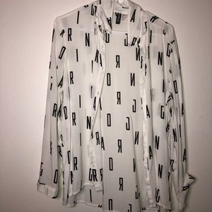 white button up v-neck bundle